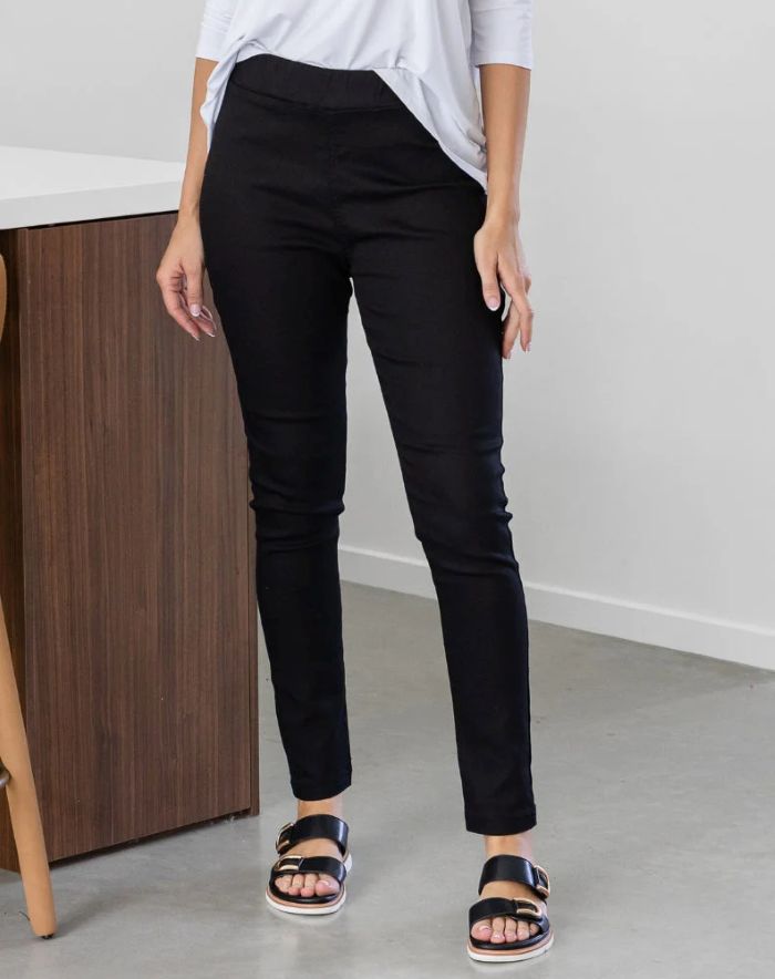 Freez Pull on Pants Black